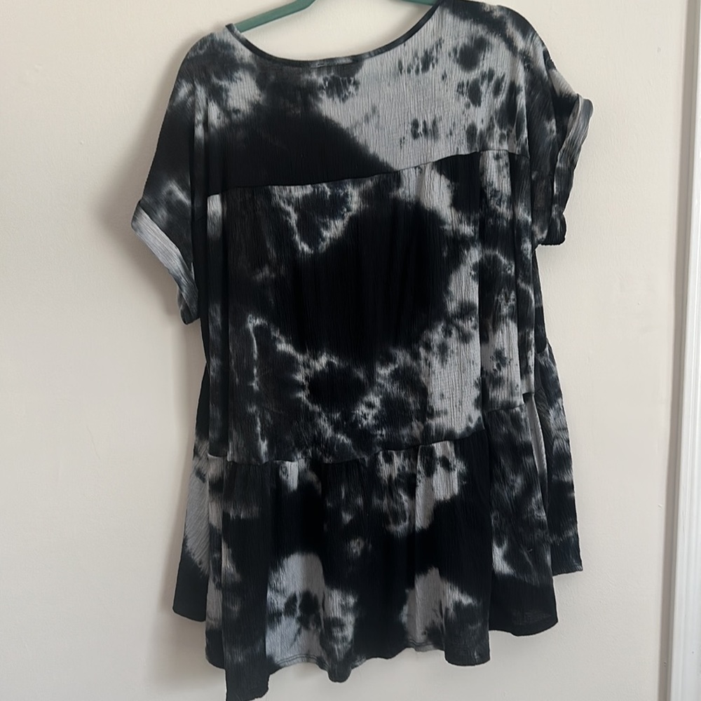 Chic Soul High-Low Blouse - Picture 4 of 4